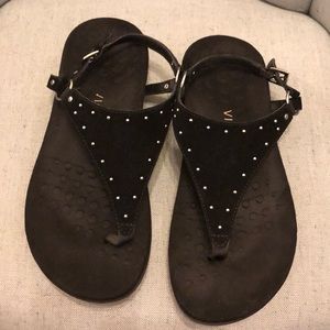 Vionic sandals size 9 M